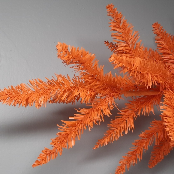 Lg Halloween Orange Feather Style Tree Decor Decoration Black Burlap Base 29" H - Picture 2 of 4